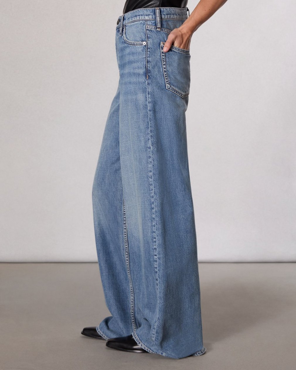 Featherweight Sofie Wide-Leg Jean - Beverly - Image 4