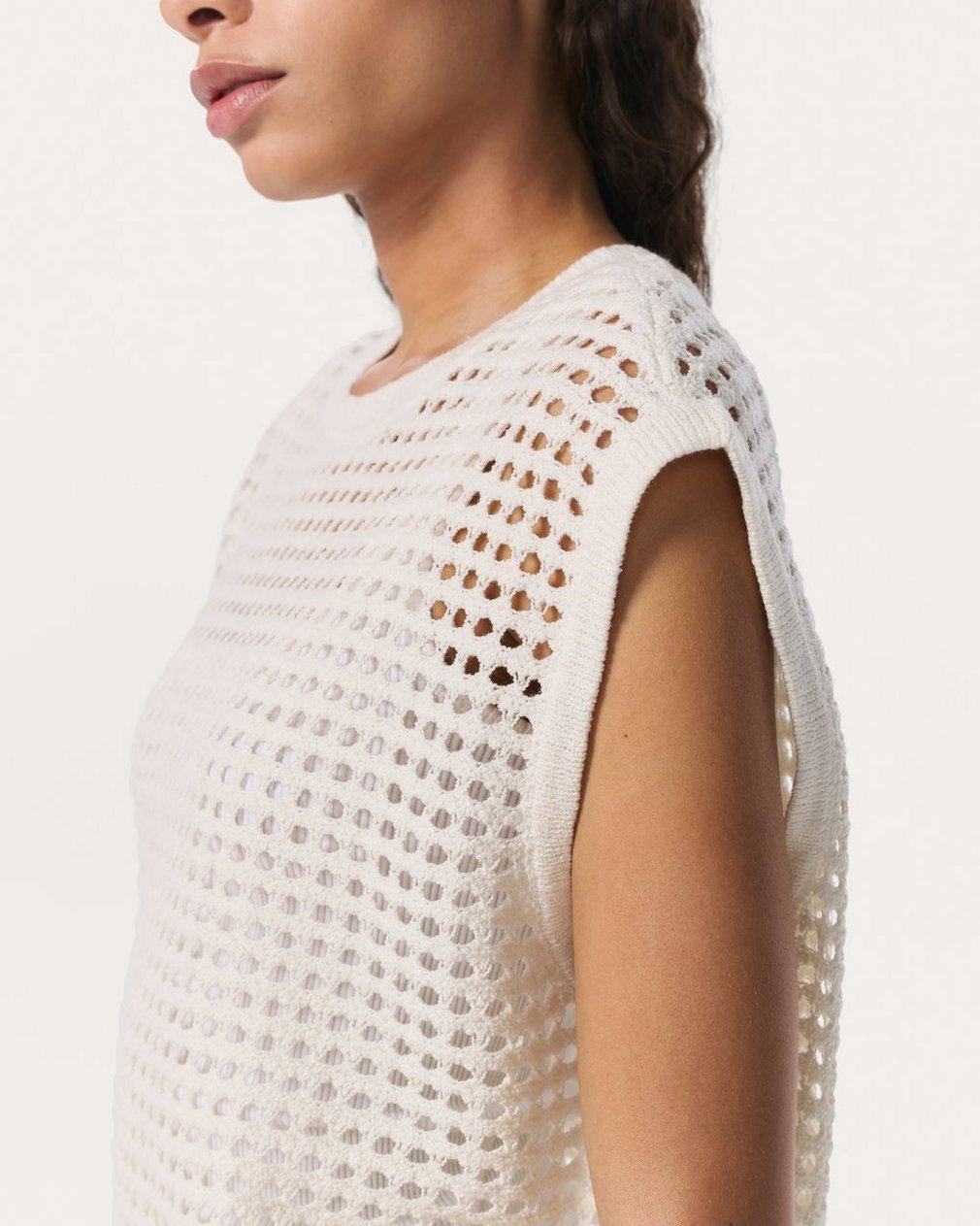 Ezra Open-Knit Vest - White - Image 5