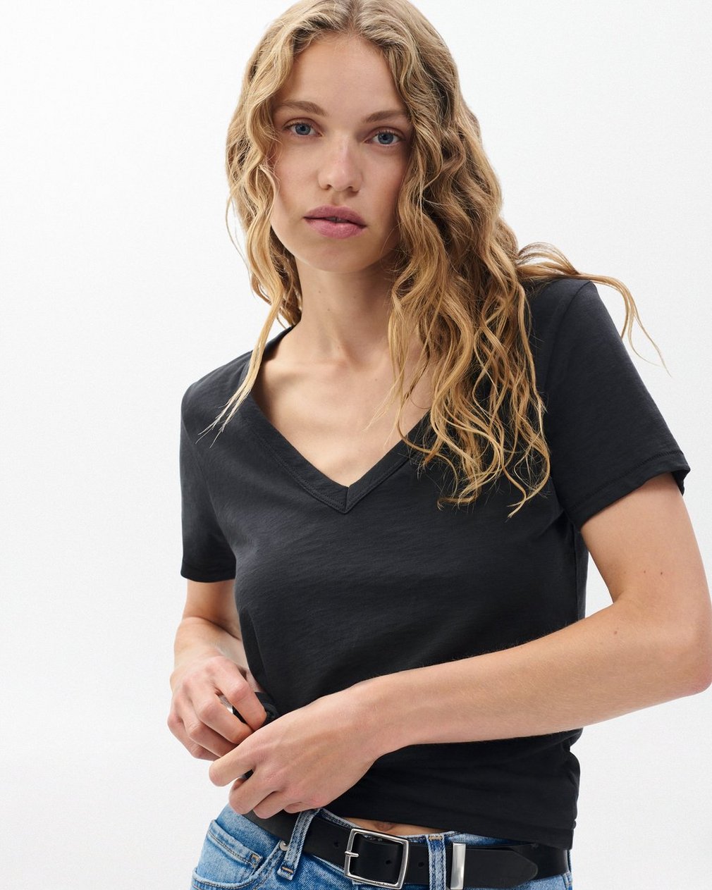 The Slub V-Neck Tee for Women - Image 3