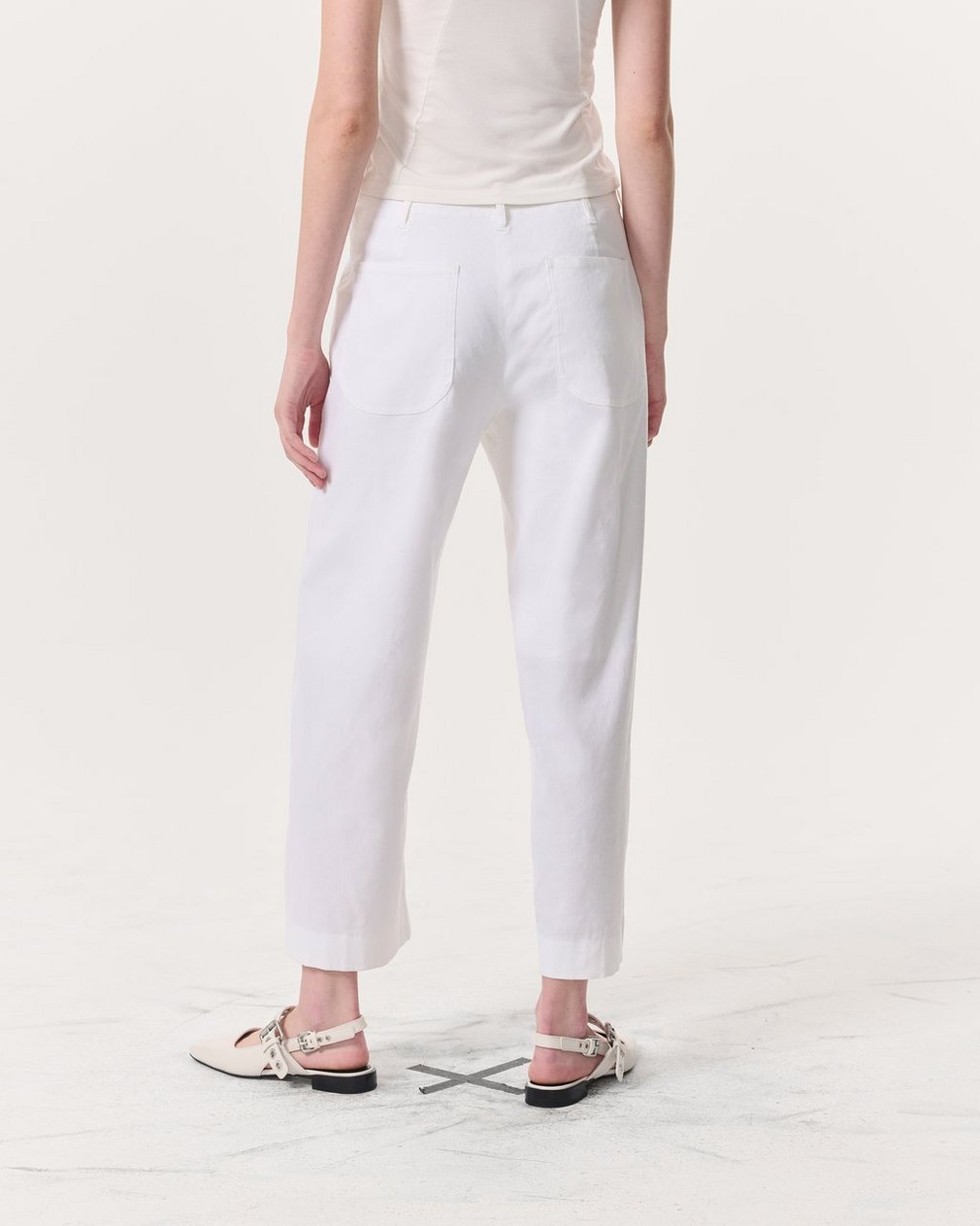 Banks Ankle-Length Linen-Blend Pants - White - Image 5