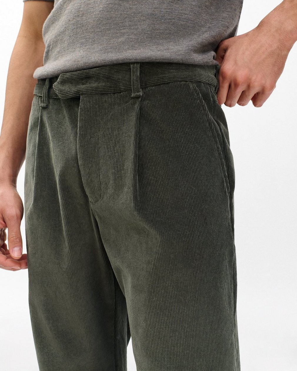 Evan Pleated Corduroy Trousers - Dark Shadow - Image 5